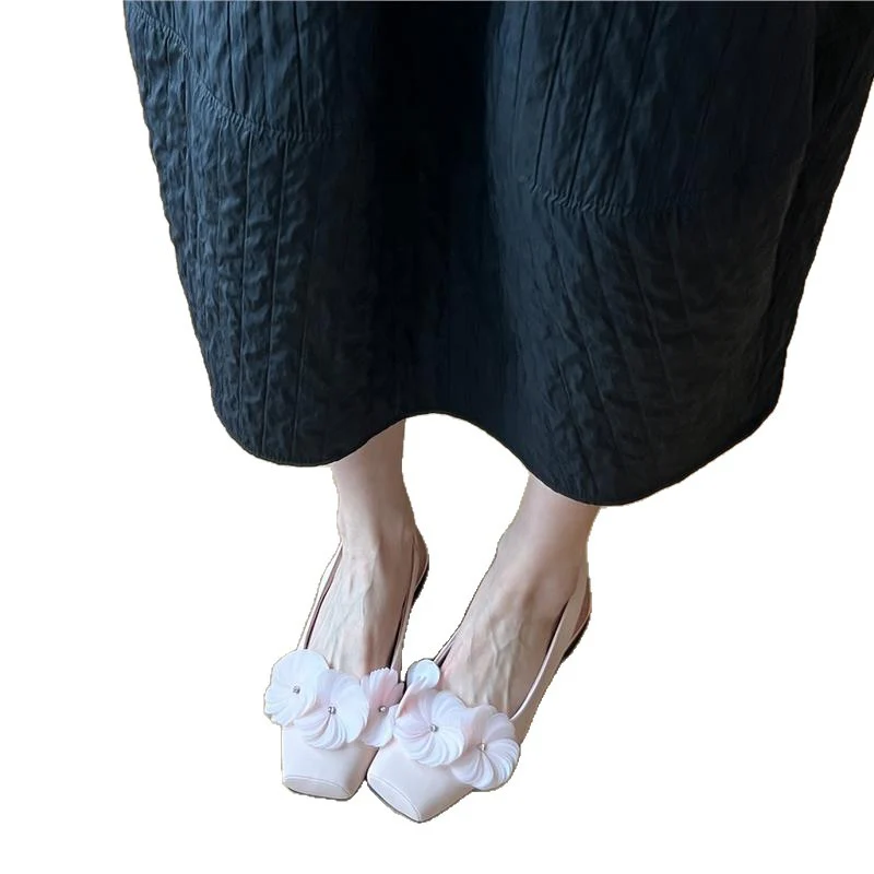 Damen Slingback Schuhe mit floralen Applikationen und komfortablem Absatz Heidi Mode - Image 4