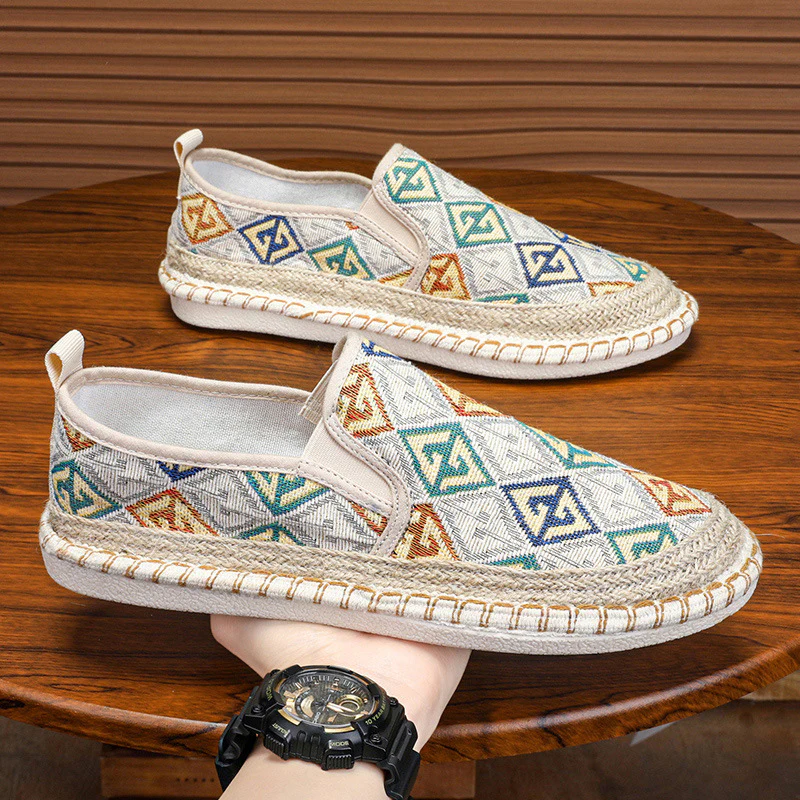 Damen Slip-On Espadrilles mit kunstvoller Stickerei Heidi Mode - Image 3