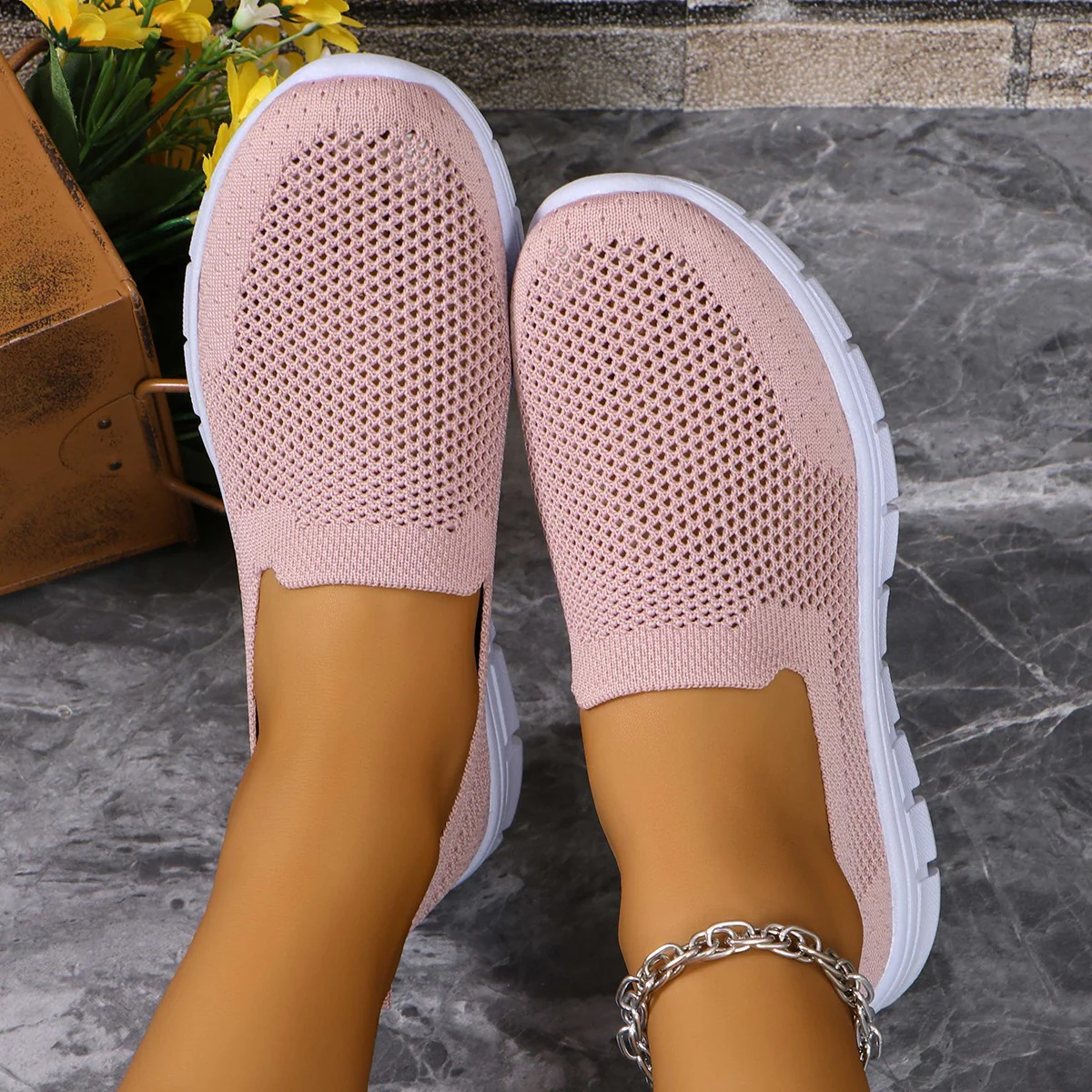 Damen Slip-On Freizeitschuhe mit atmungsaktiver Netzstruktur Heidi Mode - Image 8