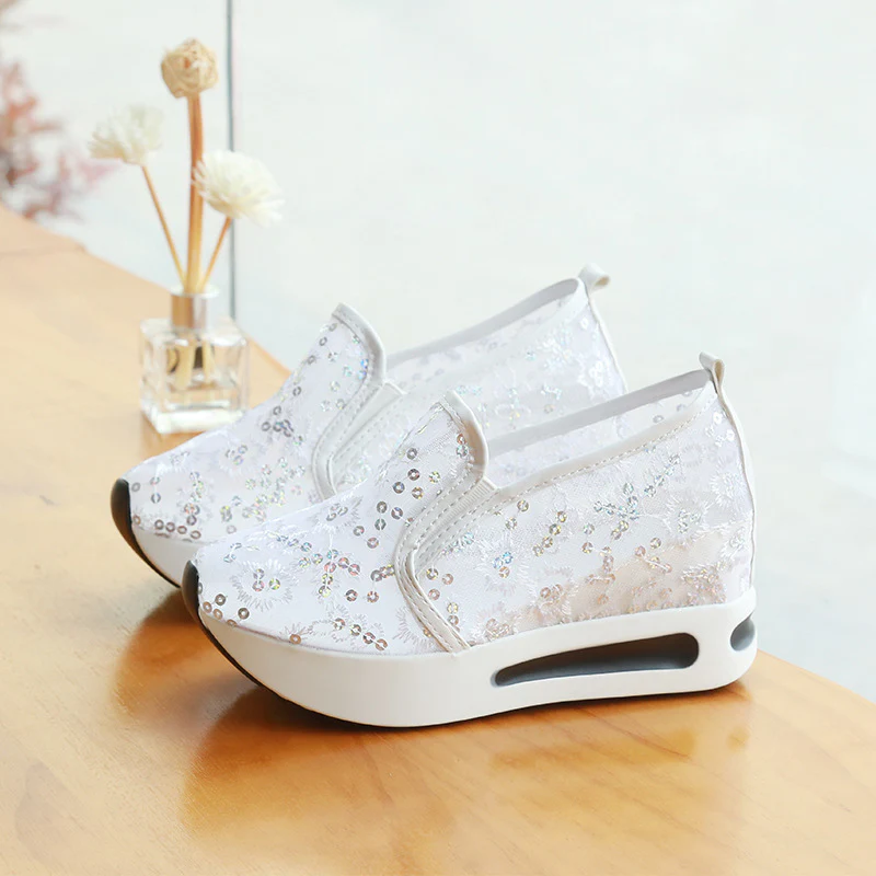 Damen Slip-On Sneakers mit elegantem Spitzenmuster und dämpfendem Fußbett Heidi Mode - Image 7