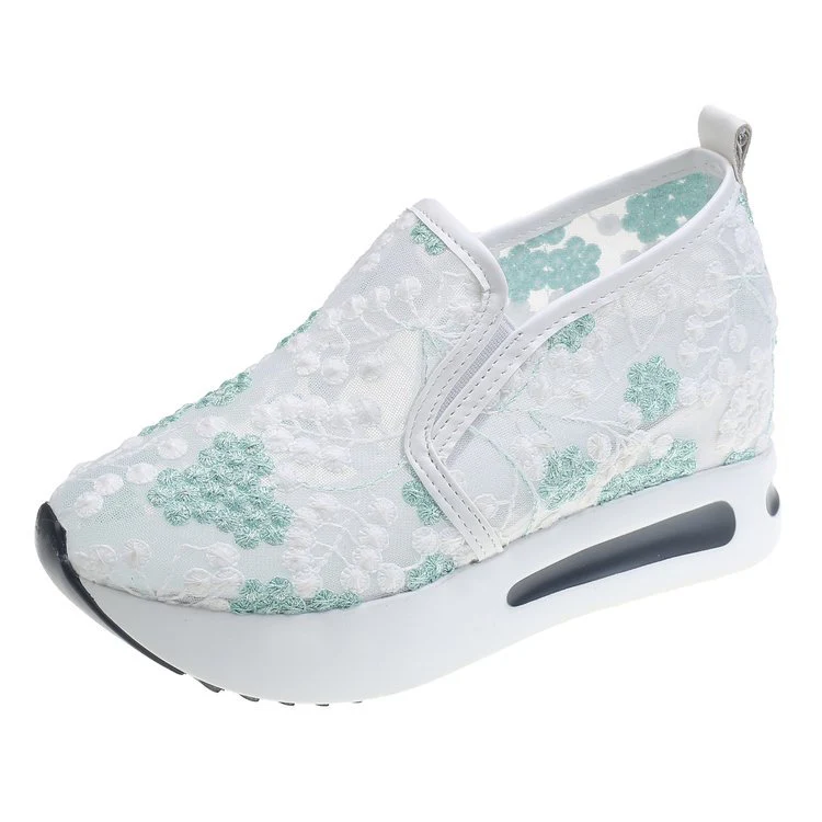 Damen Slip-On Sneakers mit floraler Stickerei Heidi Mode - Image 6