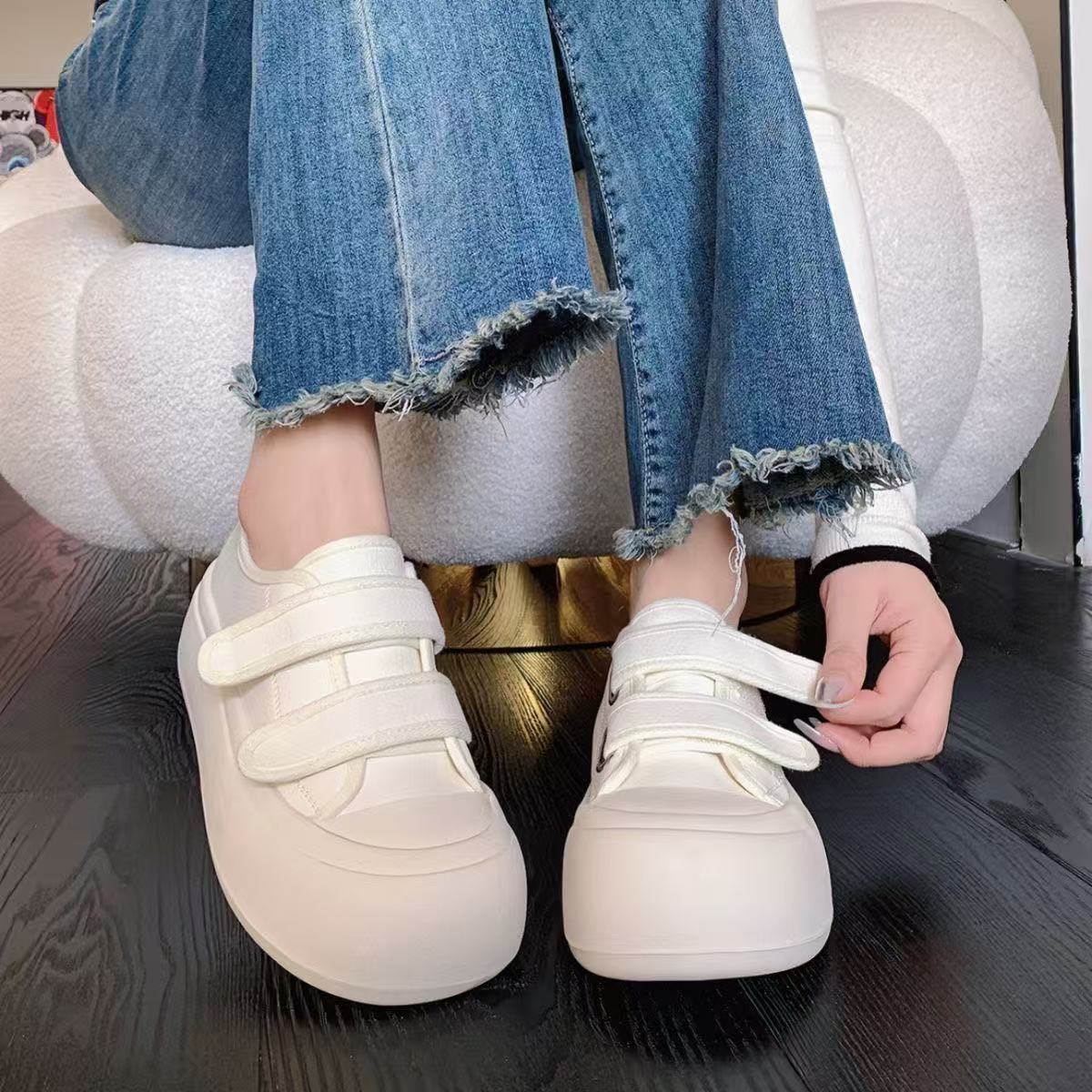 Damen Slip-On Sneakers mit verstellbarem Klettverschluss und gepolsterter Sohle Heidi Mode - Image 3
