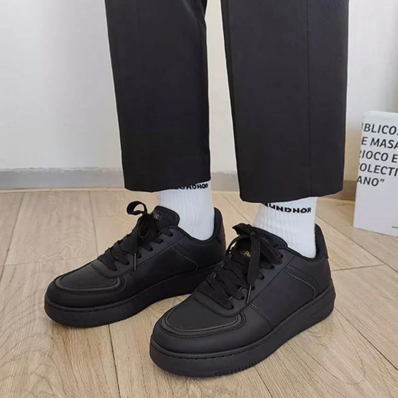 Damen Sneaker im minimalistischen Design mit rutschfester Sohle Heidi Mode - Image 3