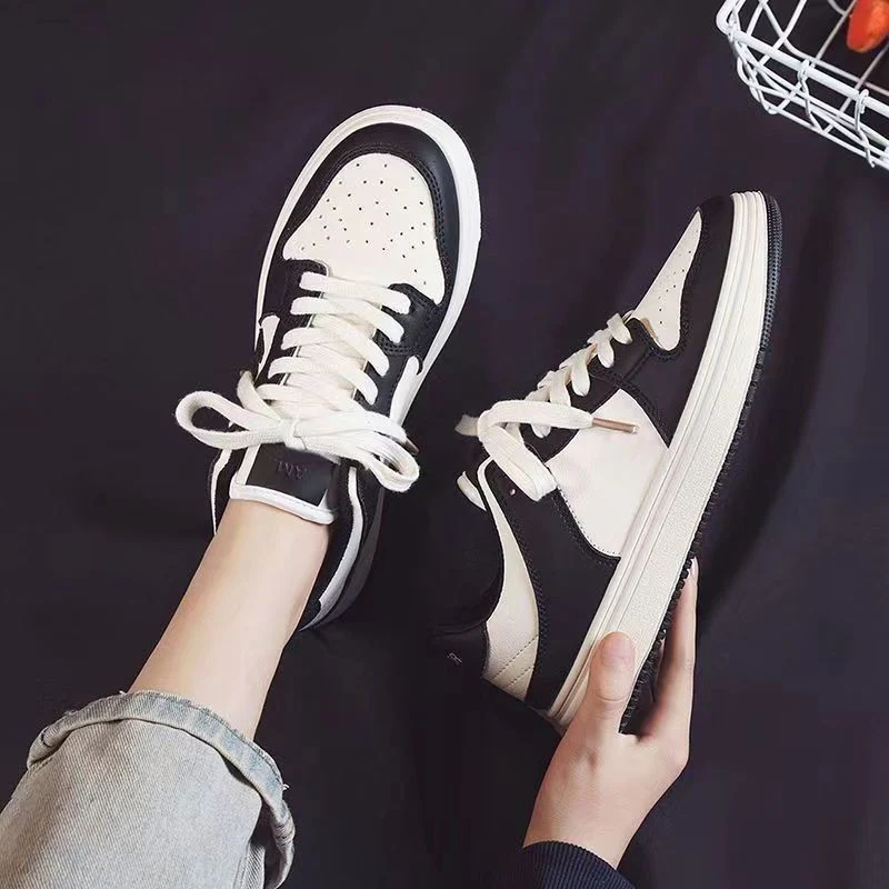 Damen Sneaker mit atmungsaktiver Oberfläche und rutschfester Gummisohle Heidi Mode - Image 4