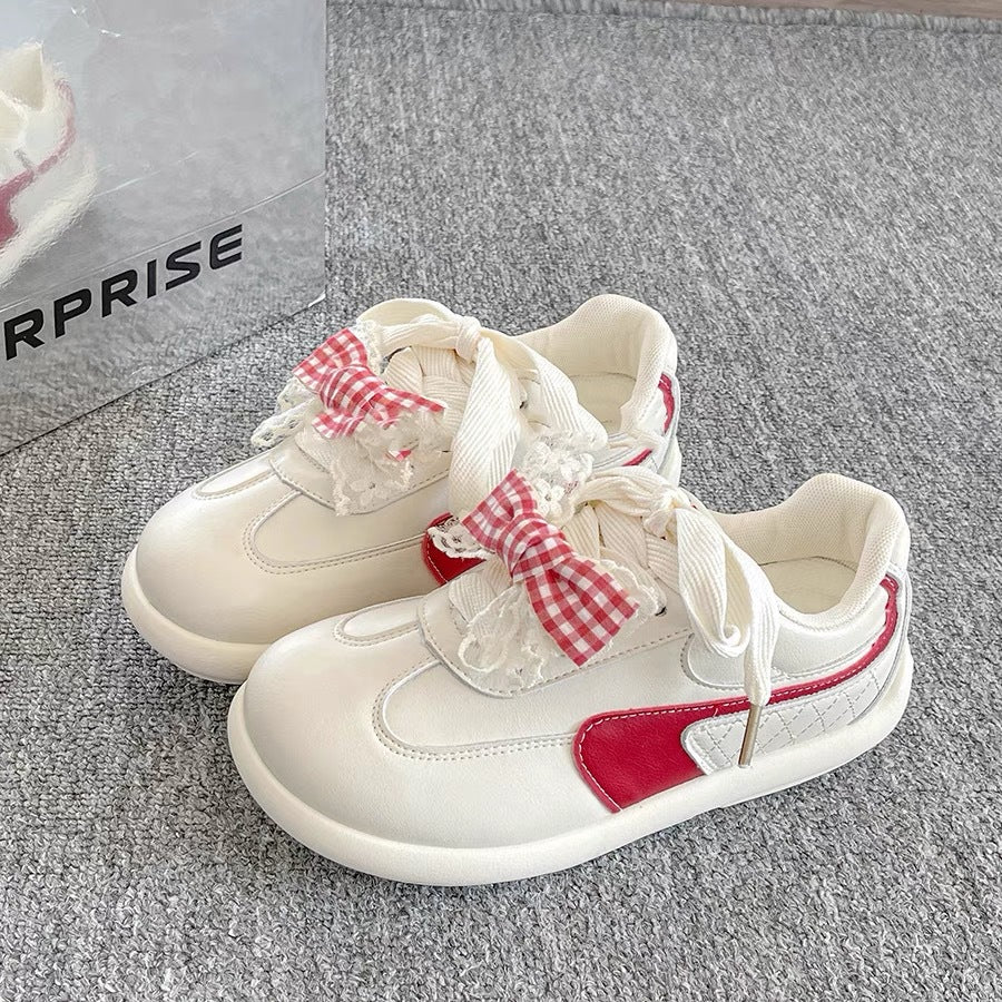 Damen Sneaker mit detailverliebtem Rüschen-Design und süßen Schleifen von Heidi Mode - Image 7