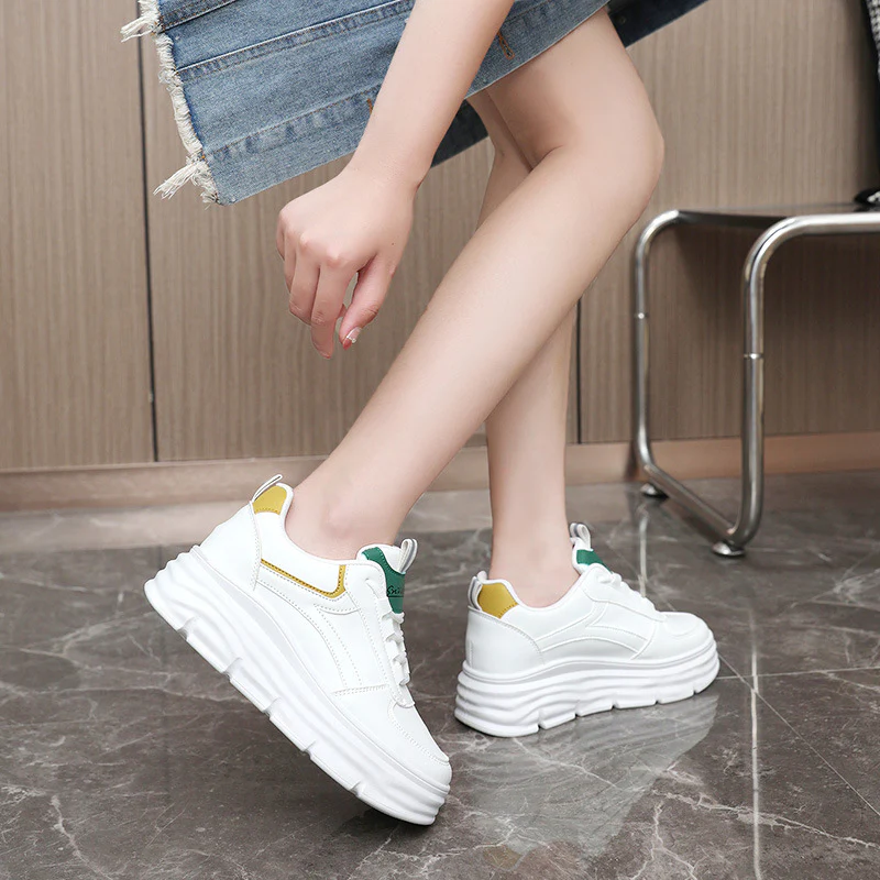 Damen Sneaker mit hochgezogenem Sohlenprofil und atmungsaktiver Oberflächenstruktur Heidi Mode - Image 3