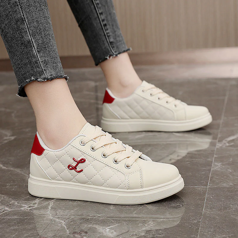 Damen Sneaker mit komfortablem Fleece-Futter und modischen Akzenten Heidi Mode - Image 4