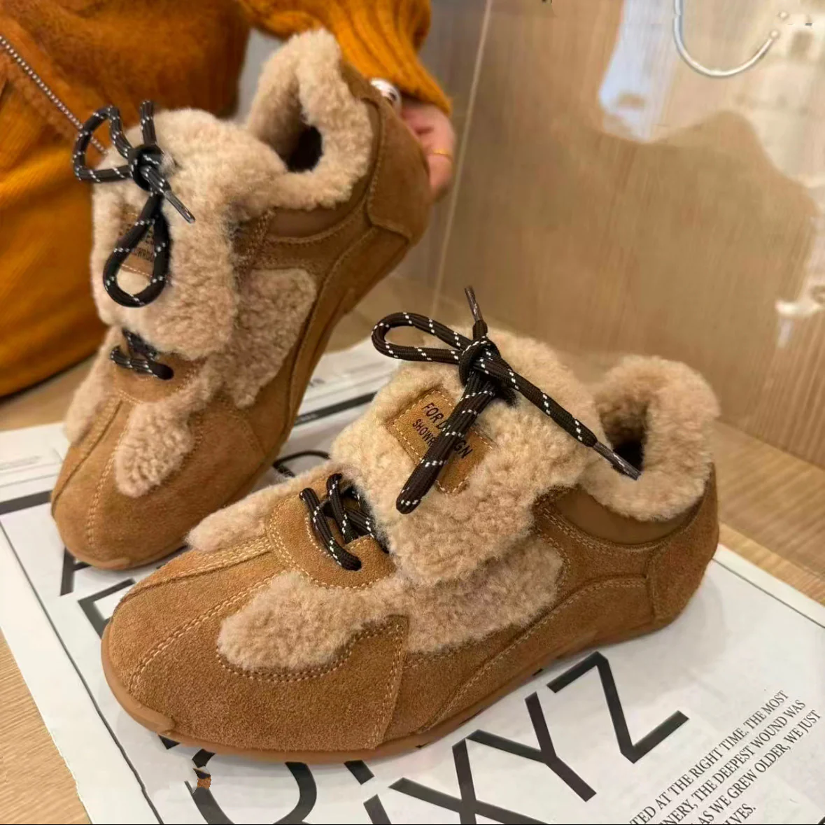 Damen Sneaker mit kuscheligem Lammfell und rutschfester Sohle Heidi Mode - Image 2