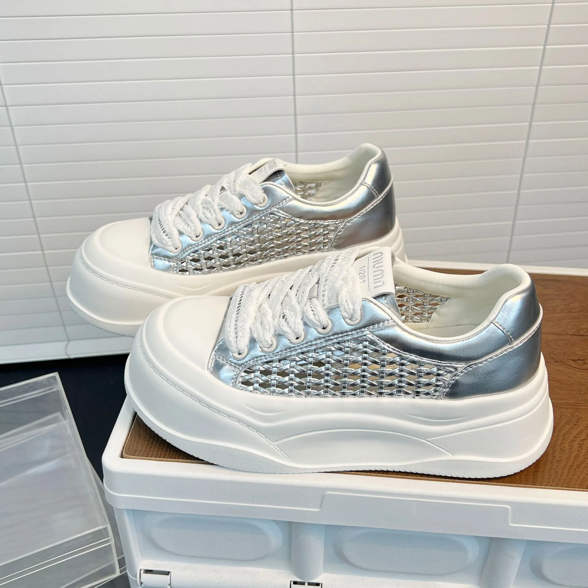 Damen Sneaker mit luftiger Netzstruktur und bequemer Plateausohle Heidi Mode - Image 6