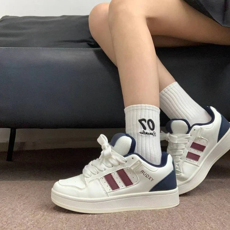 Damen Sneaker mit modernem Design und atmungsaktiver Mesh-Oberfläche Heidi Mode - Image 2