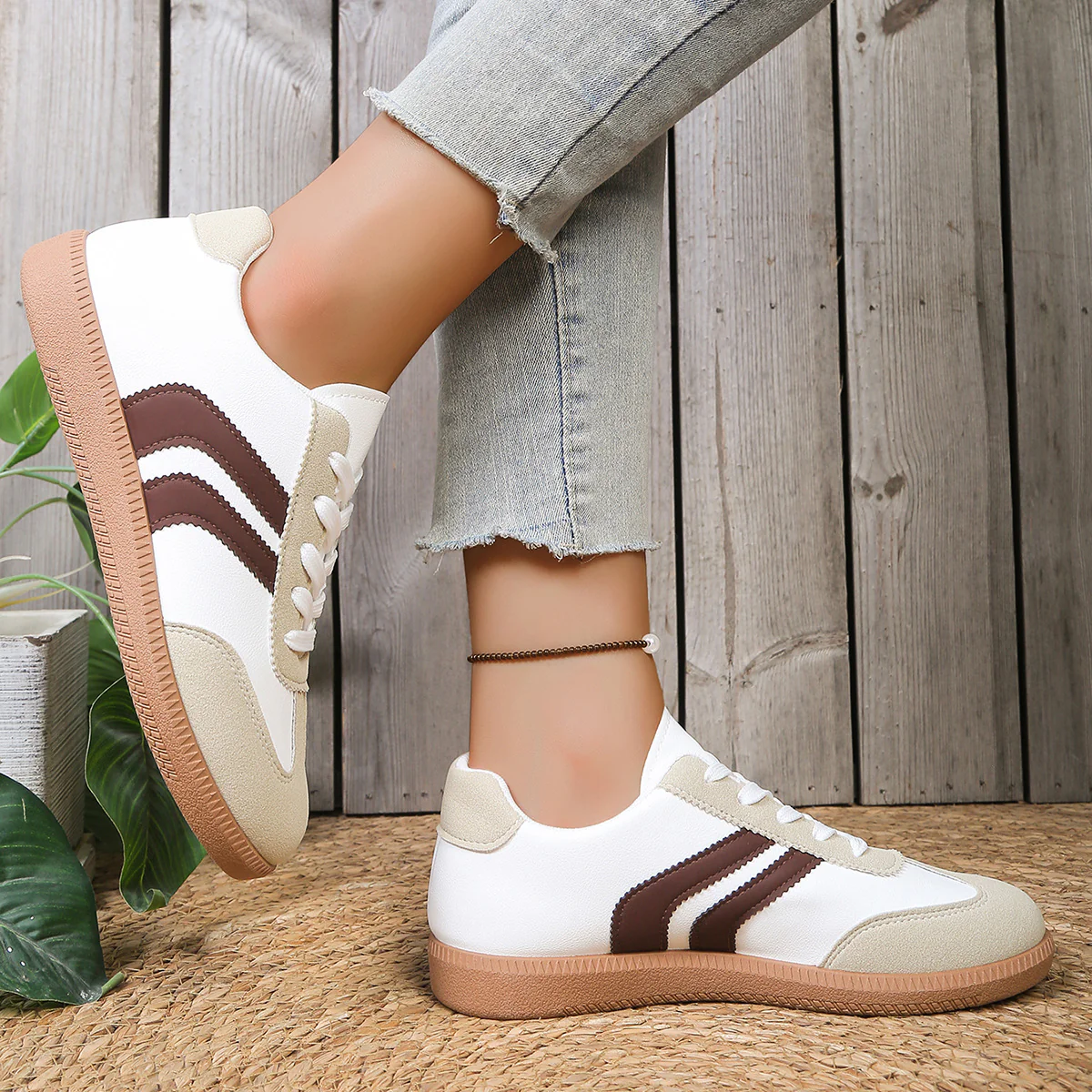 Damen Sneaker mit sportivem Design und bequemer Sohle Heidi Mode - Image 4