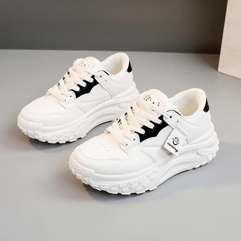 Damen Sneaker mit sportivem Design und rutschfester Sohle Heidi Mode - Image 6