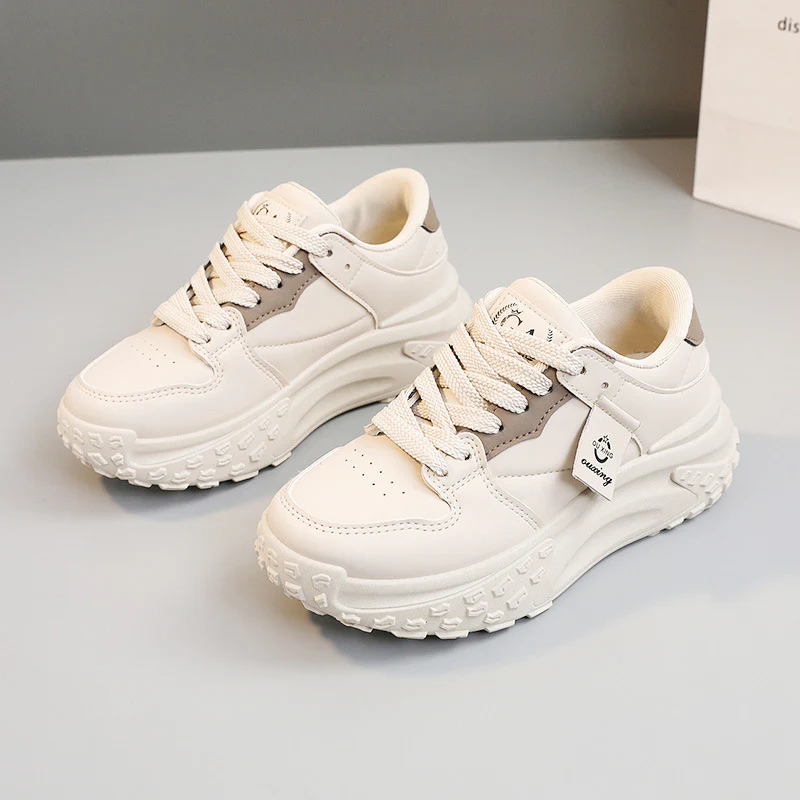 Damen Sneaker mit sportivem Design und rutschfester Sohle Heidi Mode - Image 7