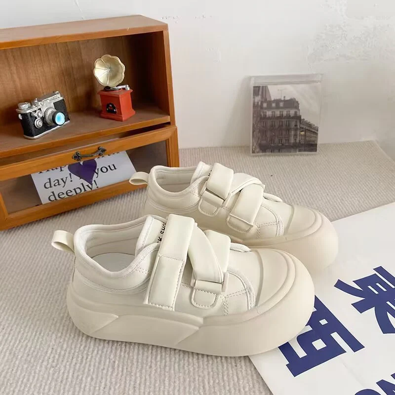 Damen Sneaker mit verstellbarem Klettverschluss und dicker Sohle Heidi Mode - Image 6