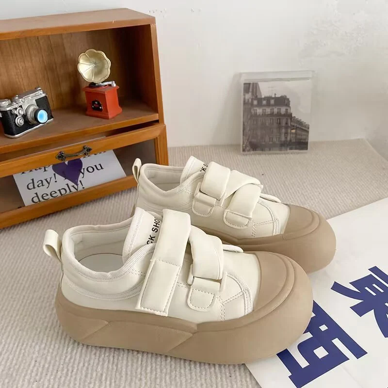 Damen Sneaker mit verstellbarem Klettverschluss und dicker Sohle Heidi Mode - Image 7