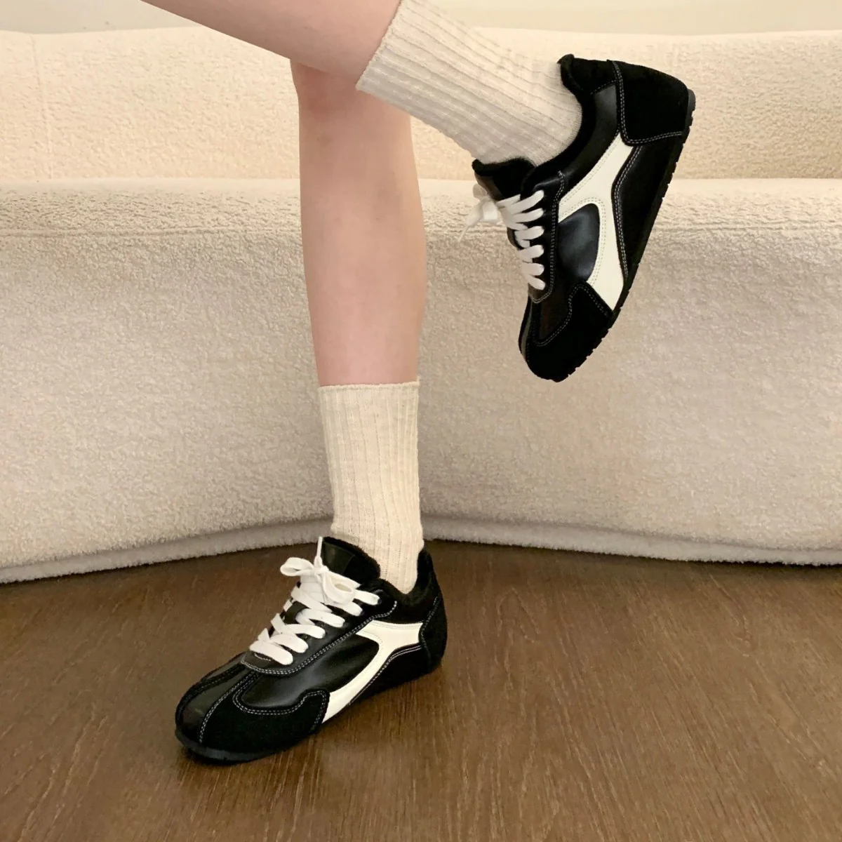 Damen Sneaker mit warmem Kunstfellfutter und rutschfester Sohle Heidi Mode - Image 2
