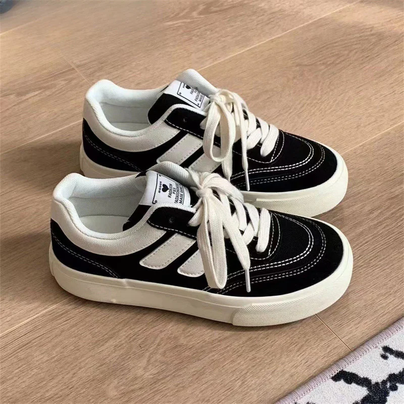 Damen Sneakers aus weichem Veloursleder mit rutschfester Sohle Heidi Mode - Image 4