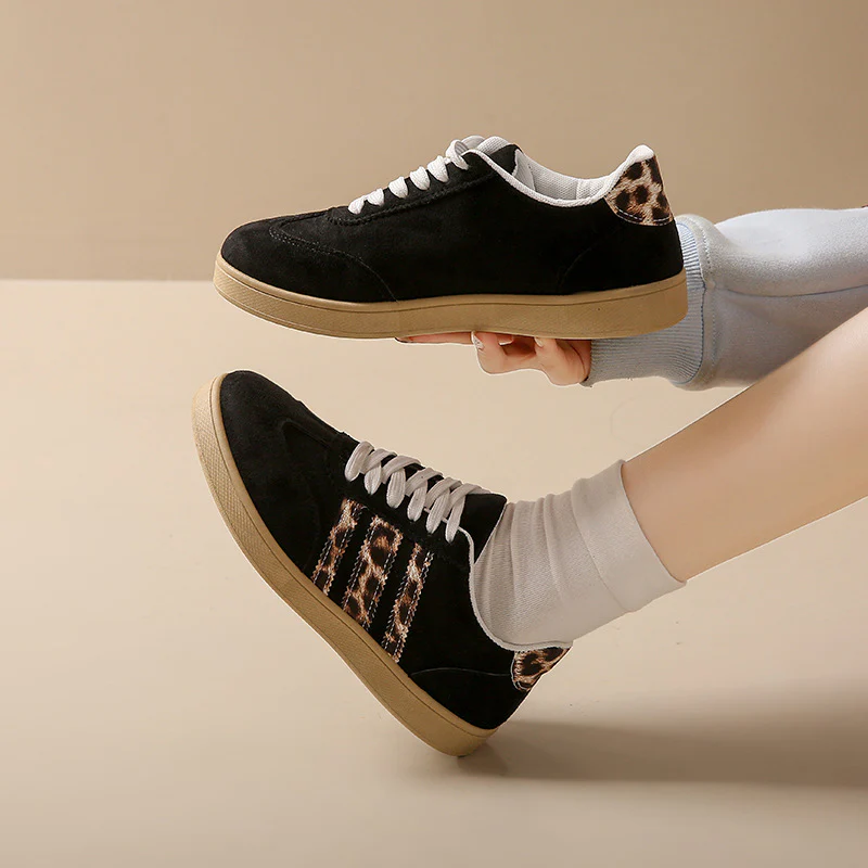 Damen Sneakers aus Wildleder mit modischem Leopardenmuster Heidi Mode - Image 4