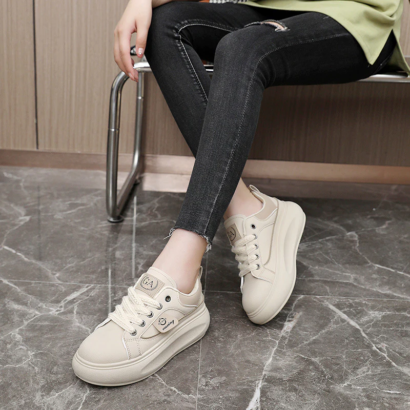 Damen Sneakers im klassischen Stil mit dämpfendem Sohlenprofil Heidi Mode - Image 4
