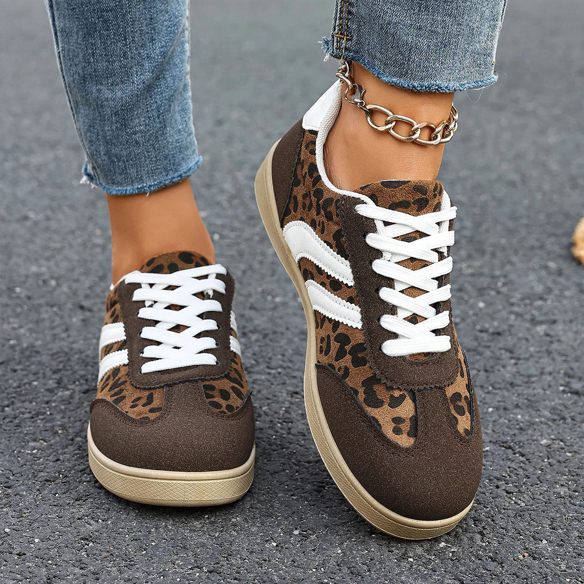 Damen Sneakers im Leopardenmuster mit bequemer Sohle Heidi Mode - Image 2