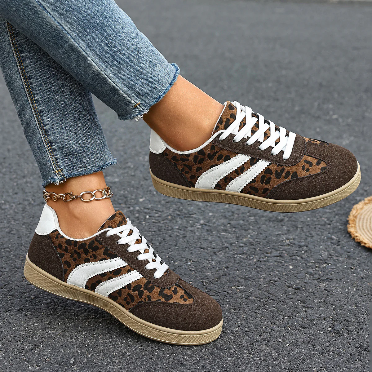 Damen Sneakers im Leopardenmuster mit bequemer Sohle Heidi Mode - Image 4