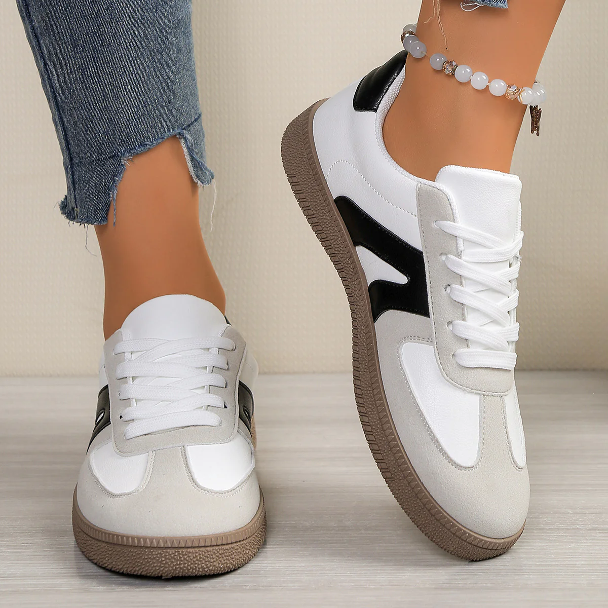 Damen Sneakers im modernen Design mit leicht gepolsterter Laufsohle Heidi Mode - Image 3