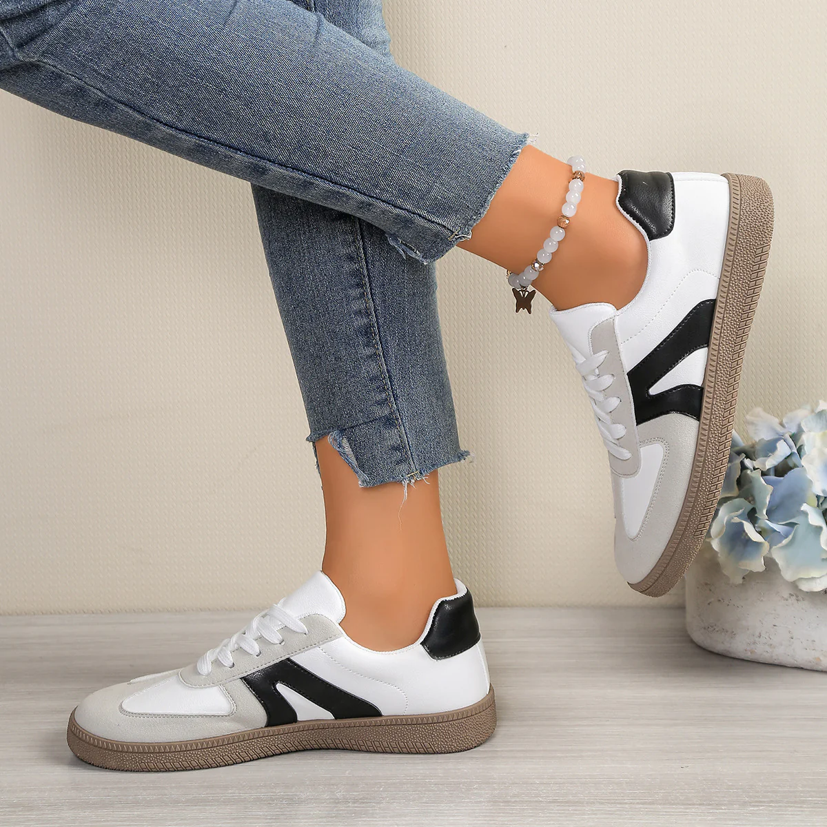 Damen Sneakers im modernen Design mit leicht gepolsterter Laufsohle Heidi Mode - Image 5