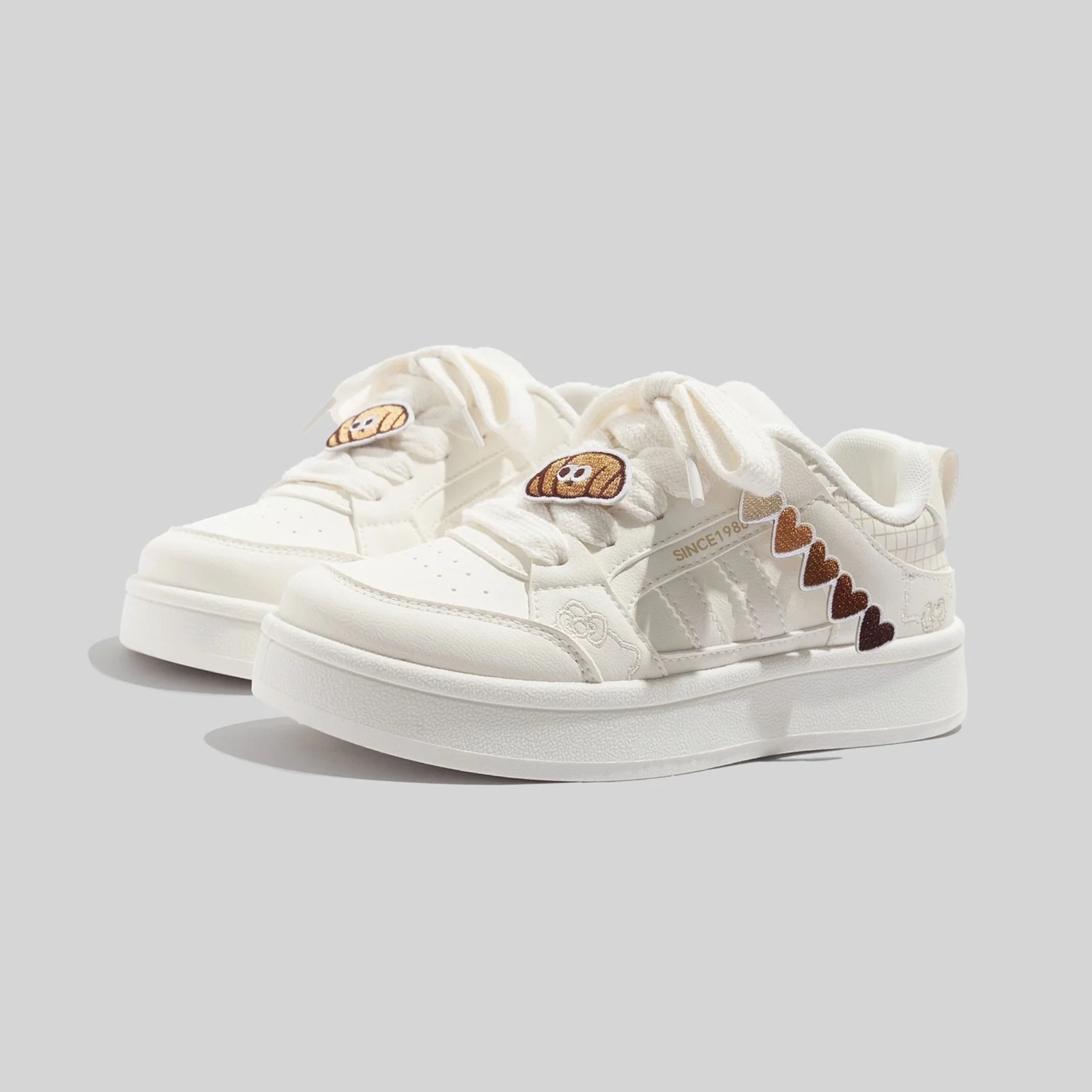 Damen Sneakers im modernen Design mit verspielten Herzmotiven Heidi Mode - Image 4