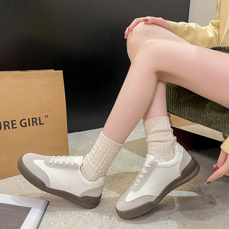 Damen Sneakers im modernen minimalistischen Design mit rutschfester Sohle Heidi Mode - Image 4