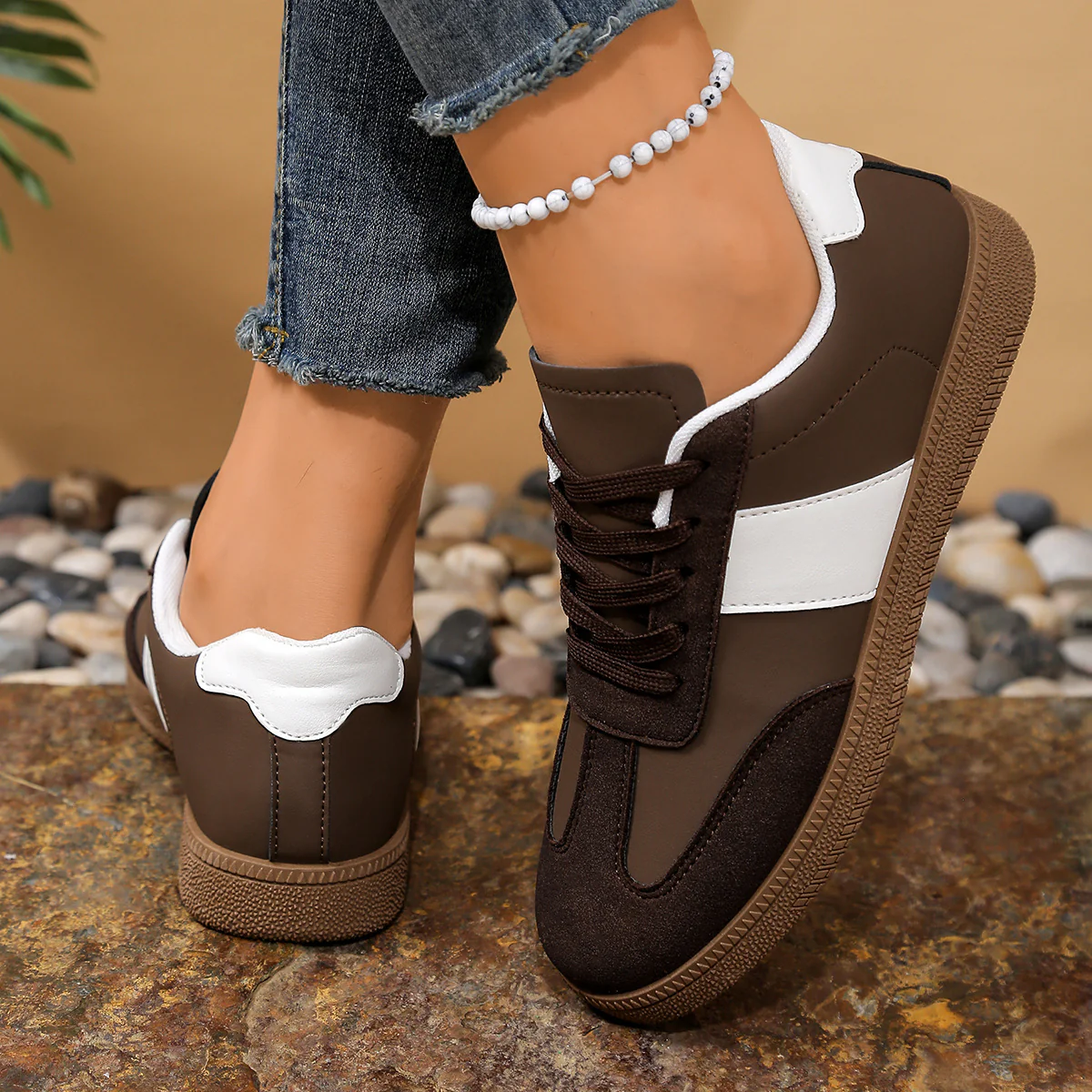 Damen Sneakers im modernen Sportschnitt mit rutschfester Gummisohle Heidi Mode - Image 4