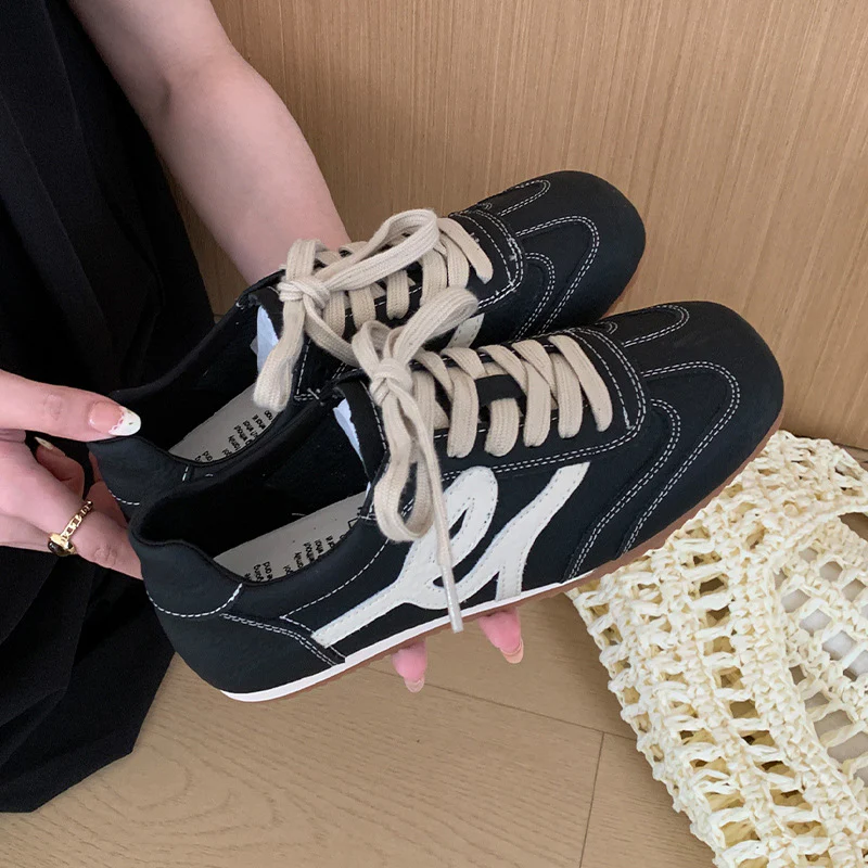 Damen Sneakers im Retro-Design mit atmungsaktivem Obermaterial und robustem Profil Heidi Mode - Image 6