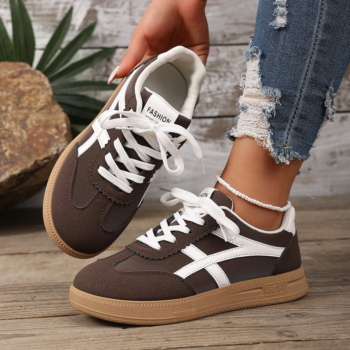 Damen Sneakers im Retro-Design mit hochwertiger Schnürung Heidi Mode - Image 3