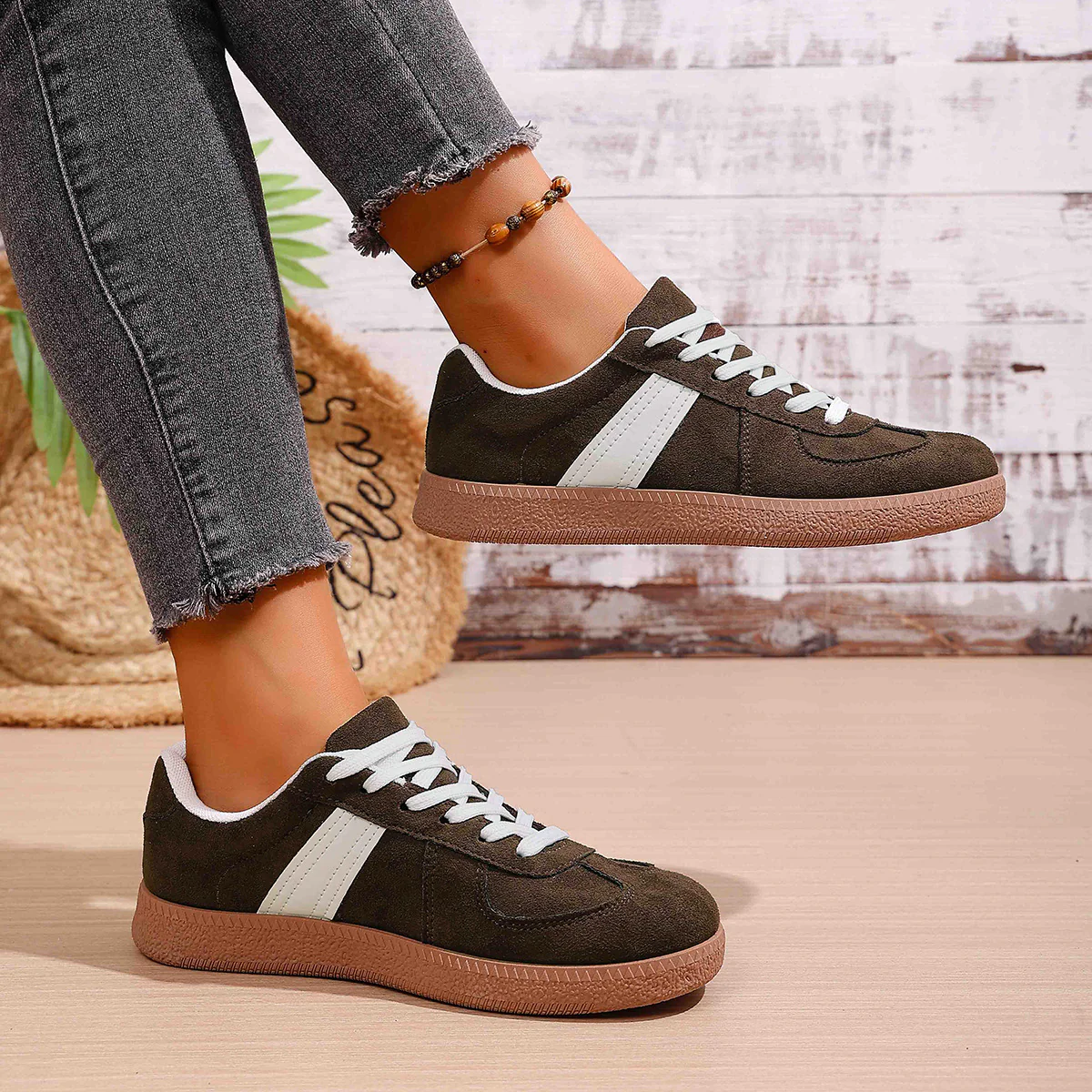 Damen Sneakers im sportlich-eleganten Design mit atmungsaktiven Einsätzen Heidi Mode - Image 3