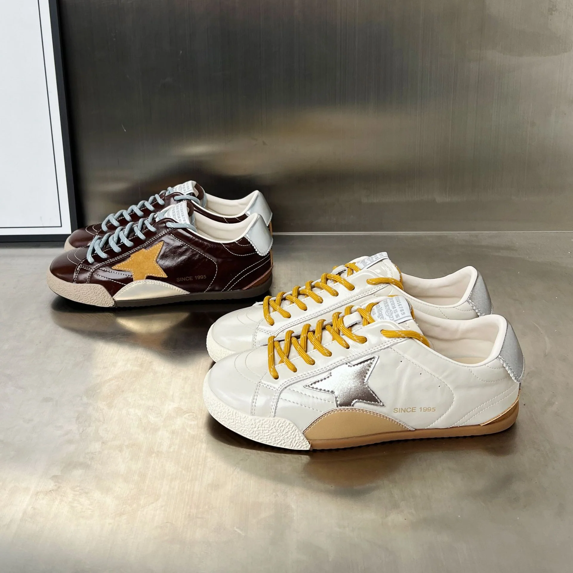 Damen Sneakers im sportlich-eleganten Design mit auffälligem Sternmotiv Heidi Mode - Image 3
