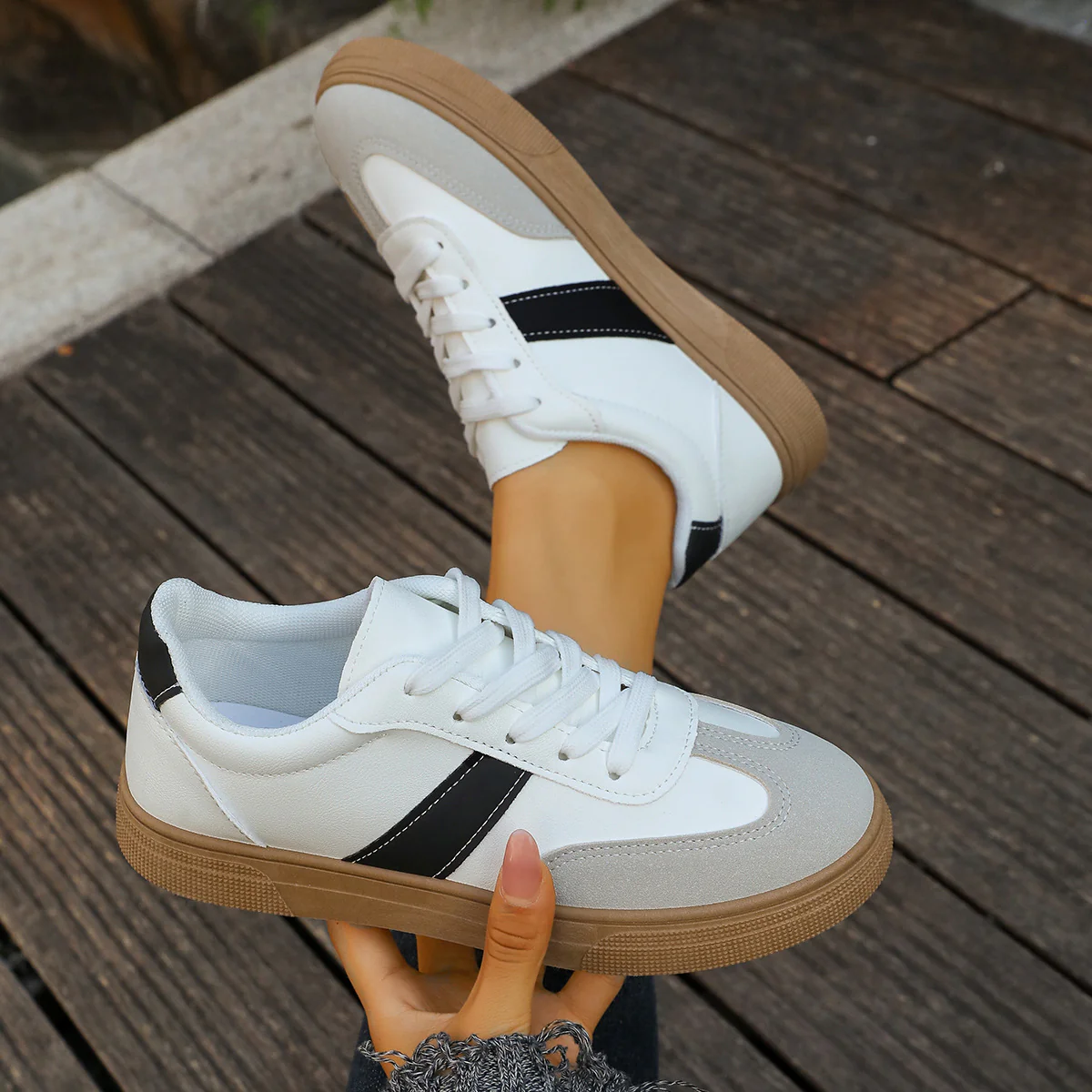 Damen Sneakers im sportlich-eleganten Stil mit gepolsterter Laufsohle Heidi Mode - Image 4