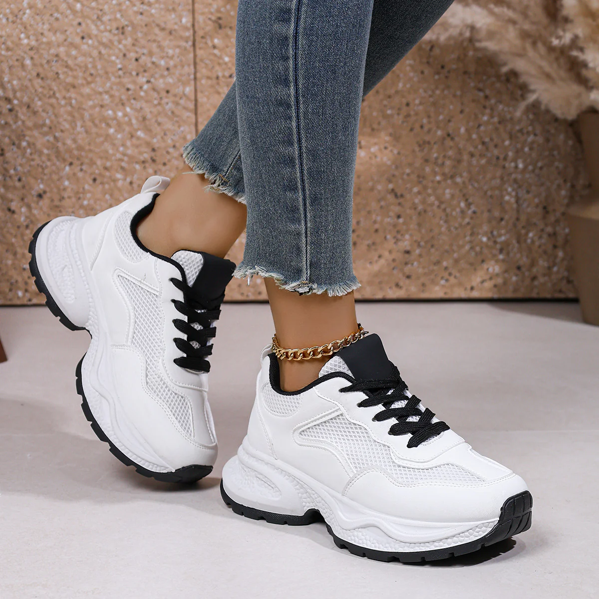 Damen Sneakers im sportlich-modernen Design mit atmungsaktiven Mesh-Einsätzen und komfortabler Dämpfung Heidi Mode - Image 2