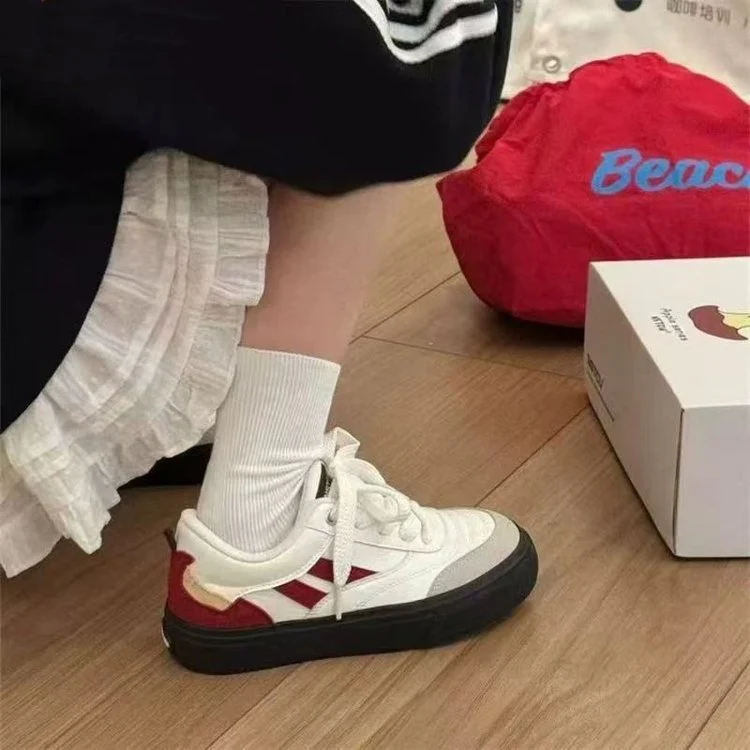 Damen Sneakers im sportlichen Design mit atmungsaktiven Mesh-Einsätzen und dämpfender Sohle Heidi Mode - Image 4