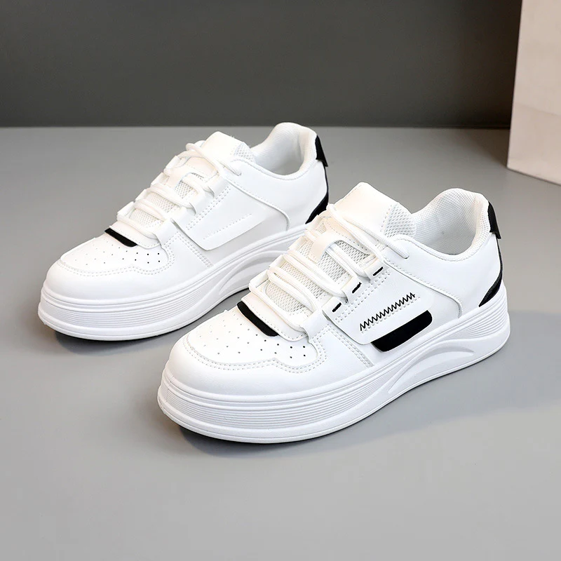 Damen Sneakers im sportlichen Design mit atmungsaktiver Oberflächenstruktur und flexibel gepolsterter Laufsohle Heidi Mode - Image 8