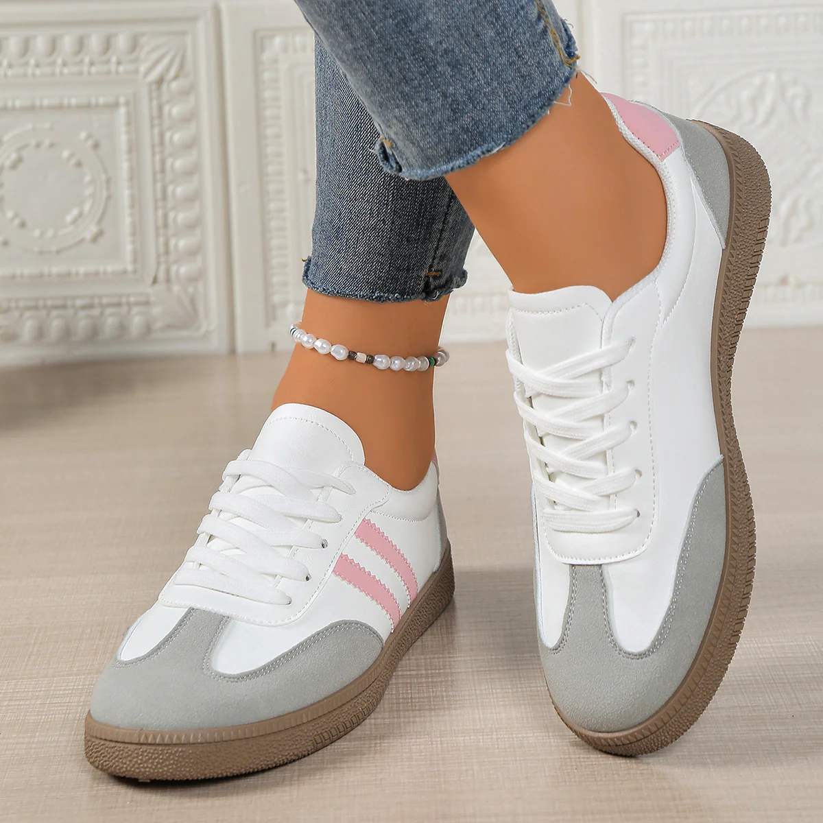 Damen Sneakers im sportlichen Design mit strukturiertem Obermaterial und rutschfester Sohle Heidi Mode - Image 3