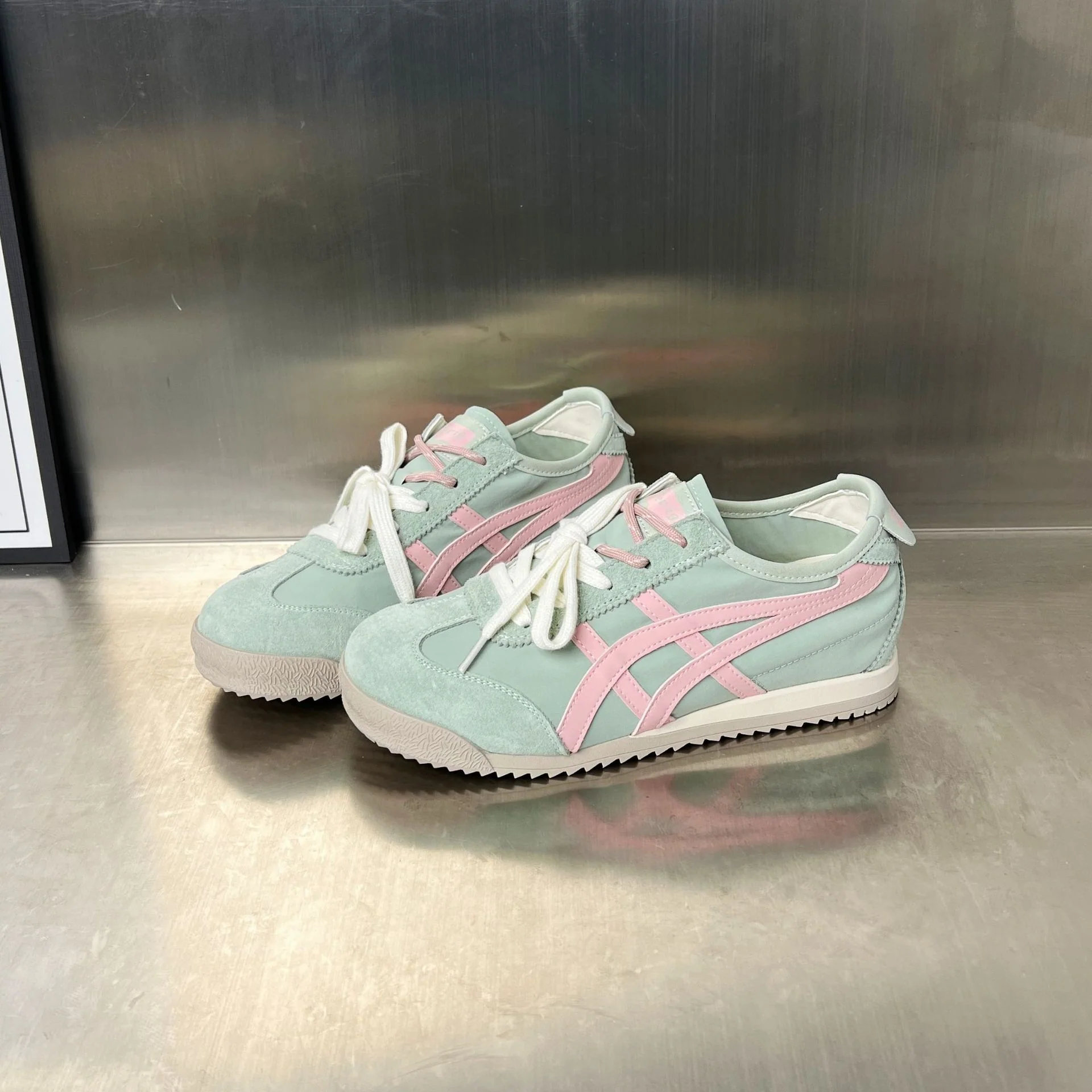 Damen Sneakers im sportlichen Retro-Design mit atmungsaktiven Mesh-Einsätzen Heidi Mode - Image 4