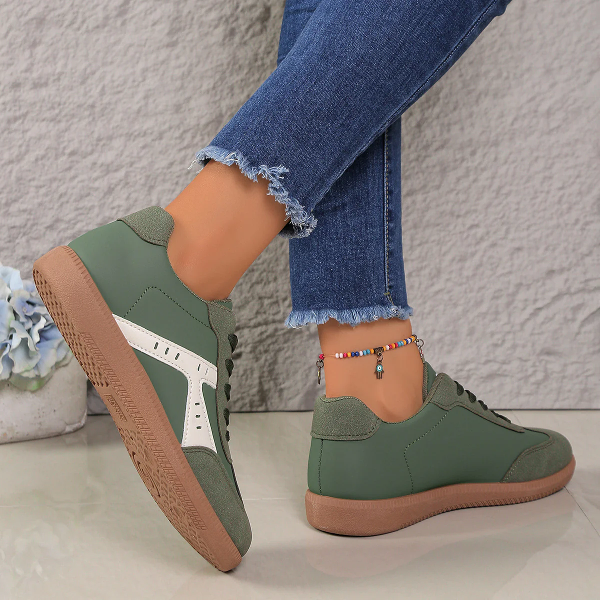 Damen Sneakers im Vintage-Look mit atmungsaktivem Obermaterial und rutschfester Sohle Heidi Mode - Image 4
