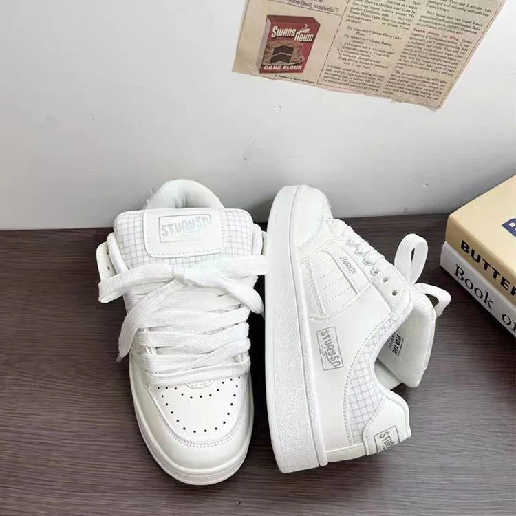 Damen Sneakers im zeitlosen Design mit gepolsterter Zunge und atmungsaktiver Obermaterialstruktur Heidi Mode - Image 3