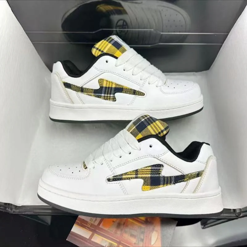 Damen Sneakers mit auffälligem Karomuster und dämpfender Sohle Heidi Mode - Image 4