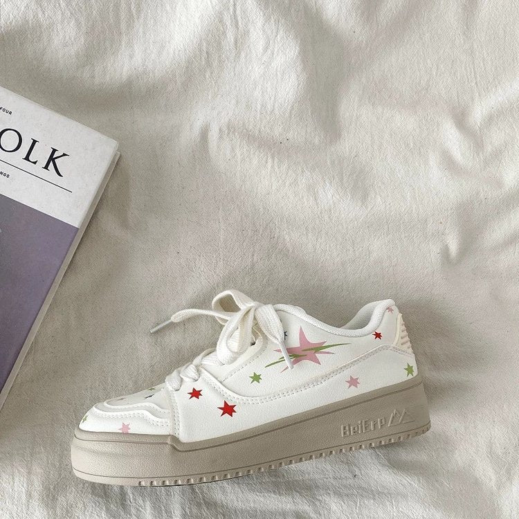Damen Sneakers mit bunten Stern-Applikationen und bequemer Sohle Heidi Mode - Image 5