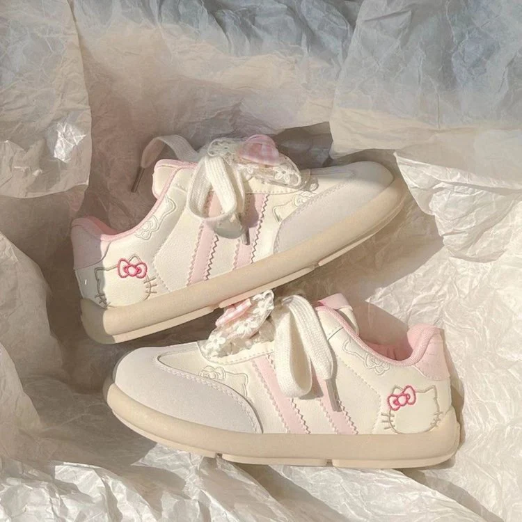 Damen Sneakers mit dekorativen Rüschen und floralem Design Heidi Mode - Image 4