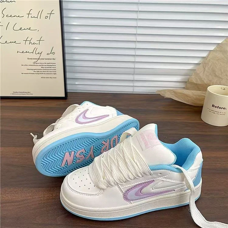 Damen Sneakers mit dekorativen Schnürdetails und komfortabler Dämpfung Heidi Mode - Image 4