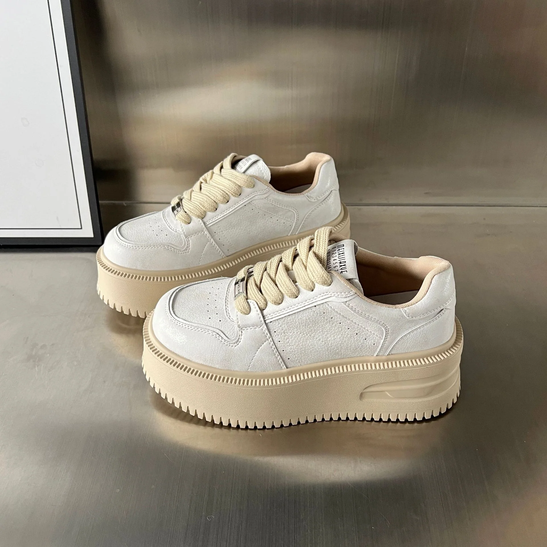 Damen Sneakers mit dickem Plateau und atmungsaktiver Obermaterialstruktur Heidi Mode - Image 7