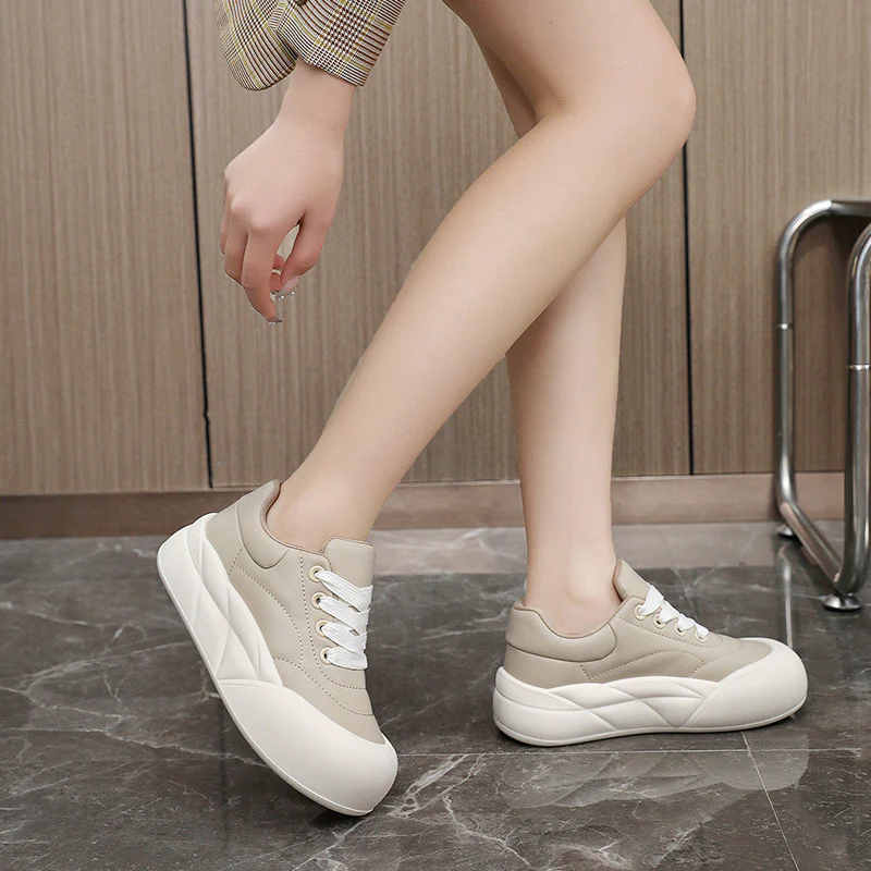 Damen Sneakers mit dickem Sohlenprofil und sportlichem Design Heidi Mode - Image 3