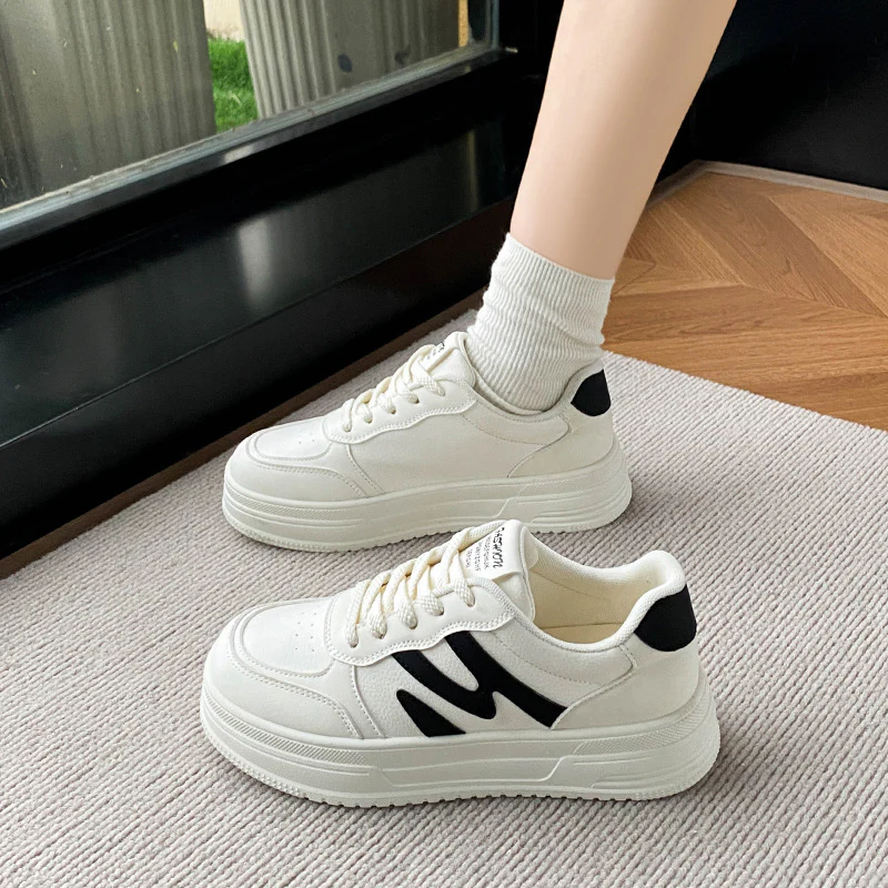 Damen Sneakers mit dicker Komfortsohle und modischem Logo Heidi Mode - Image 6