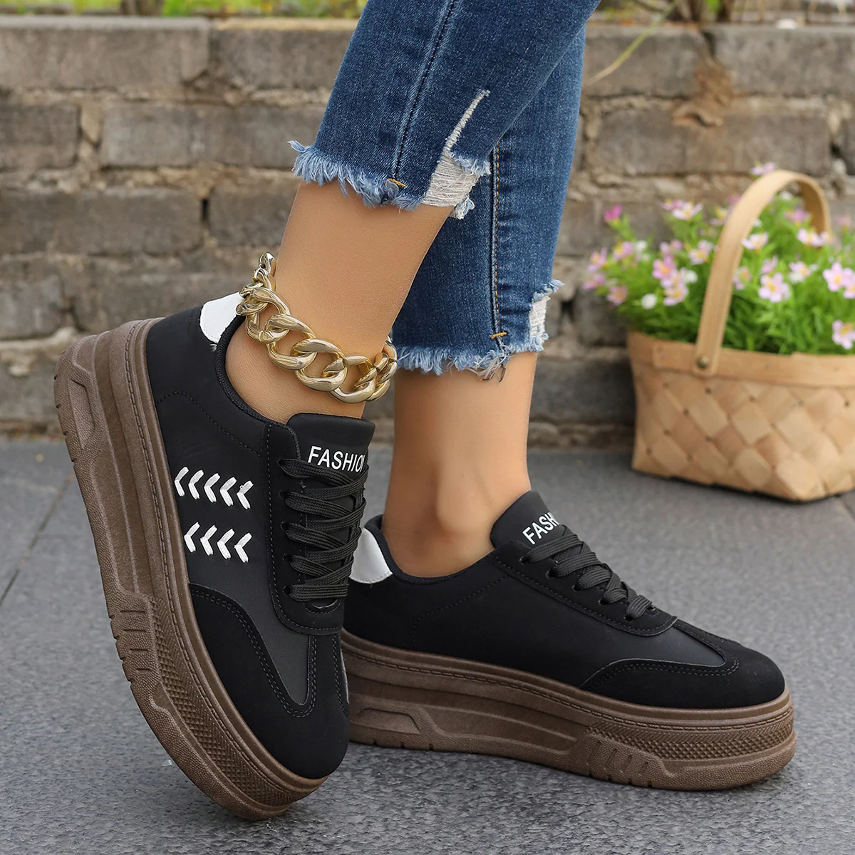 Damen Sneakers mit dicker Laufsohle und modischem Design Heidi Mode - Image 6